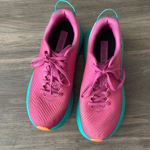 HOKA rincon 3 Size 6